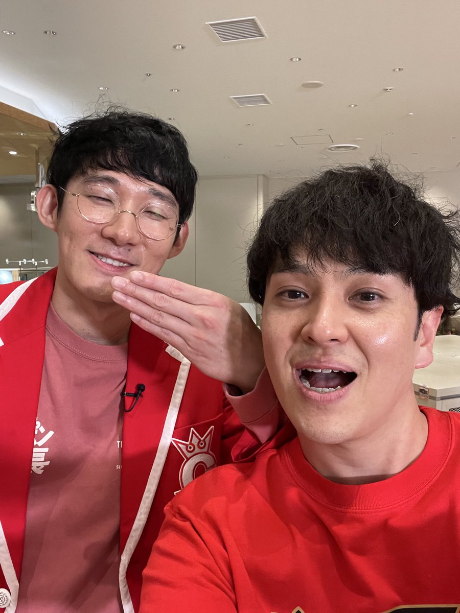 dmskskbot's tweet image. きれいな指をありがとう