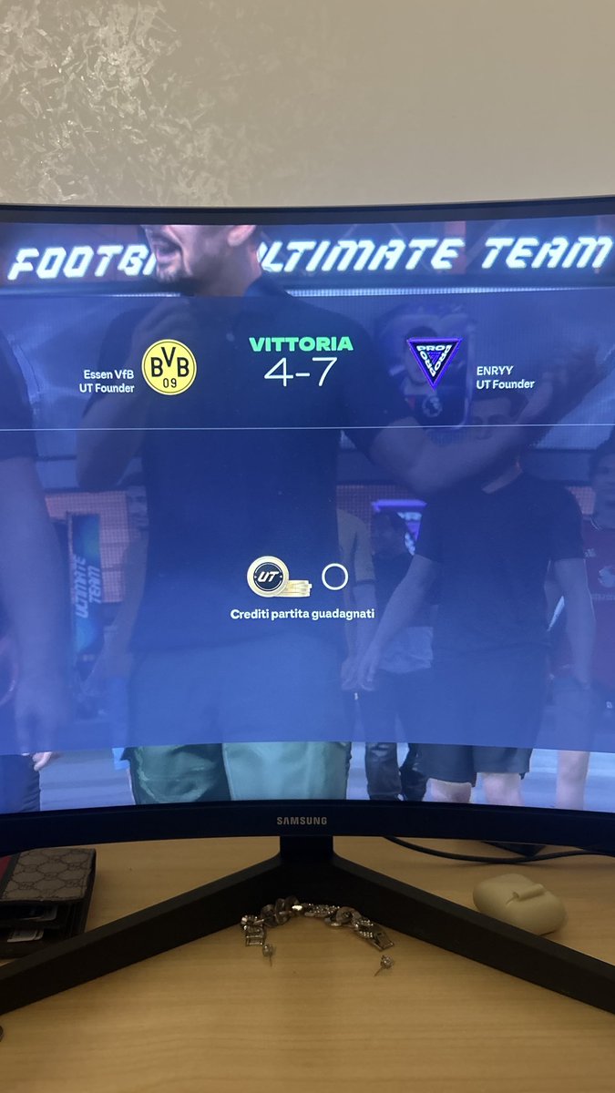 EnryBarbera's tweet image. 5-2 nello swiss e qualificato a domani ⚔️🔥🍀 #fc26 #proopen #qualifier