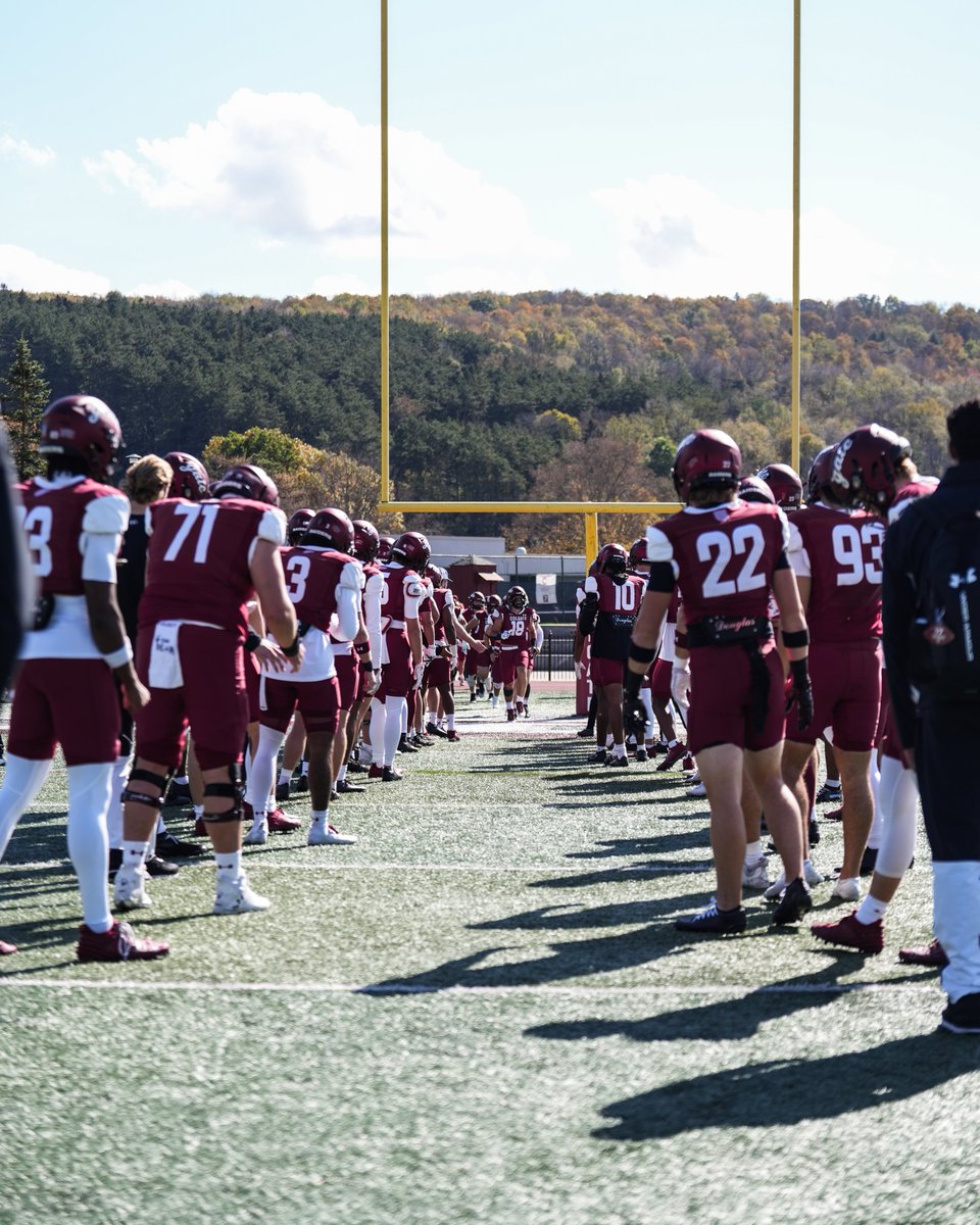 ColgateFB's tweet image. Go time from Hamilton. 

#GoGate | #DrawTheLine