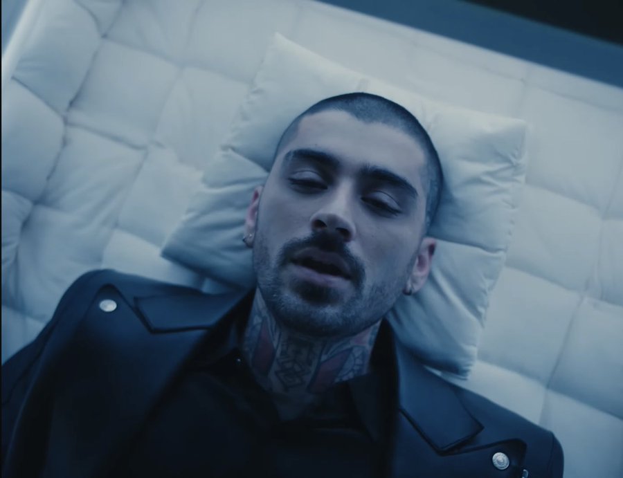 WORLDMUSICAWARD's tweet image. #Zayn scores his biggest streaming debut this decade on Global Spotify with “Eyes Closed” and 3.258 Million streams! 💪🕺🏻😌🔝🎧💥🌎2⃣0⃣2⃣0⃣s🔥👑🖤

#EYESCLOSEDbyJISOOandZayn #EyesClosed  
#JISOOxZAYN
