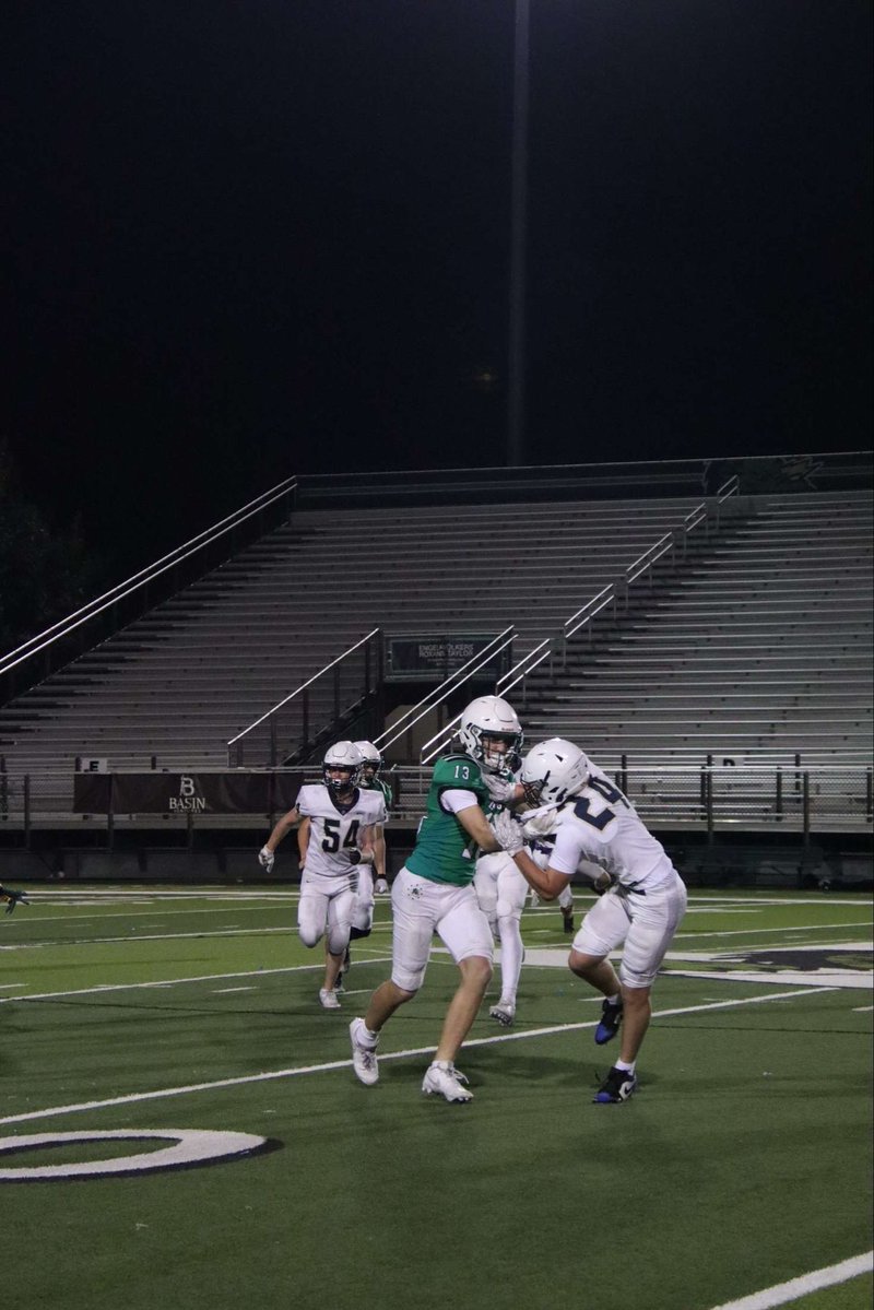 GavinPorter29's tweet image. Focused on growth and improvement every day.
Working toward earning an opportunity to play at the next level. 🏈
#D1Bound #StudentAthlete #HardWorkPaysOff #GrindDontStop