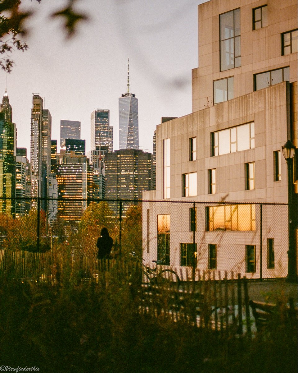 viewfinderthis's tweet image. NYC on 35mm Film