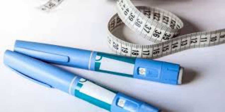 fatihpakdamar's tweet image. Zayıflama iğnesi icat edildi. Amerika ve Avrupa’da çılgın gibi yayılıyor. Yakında etrafınıza aniden 10-15 kg veren insanlar görürsünüz.

Türkiye’de de furya başladı …
Hadi hayırlısı. #zayıflama #iğnesi