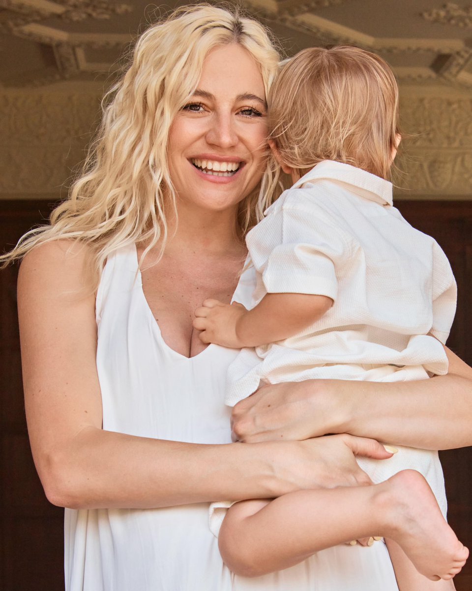 Pixie Lott tweet media