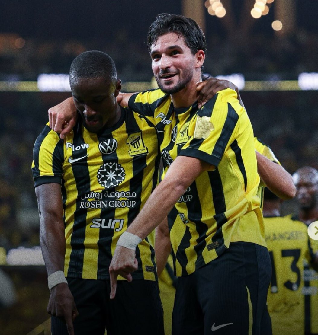 ⚫️🟡
يملكون الأمكانيات العاليه .. 
قادرين على حسم أي مباراة 
يضربون أقوى الدفاعات 
يحتاجون انضباط تكتيكي .. وعمل بدني 
ونشوف نسخة استثنائيه منهم 
لذلك متفاءل بنسخة كونسيساو 
#عوار
#ديابي 
#الاتحاد