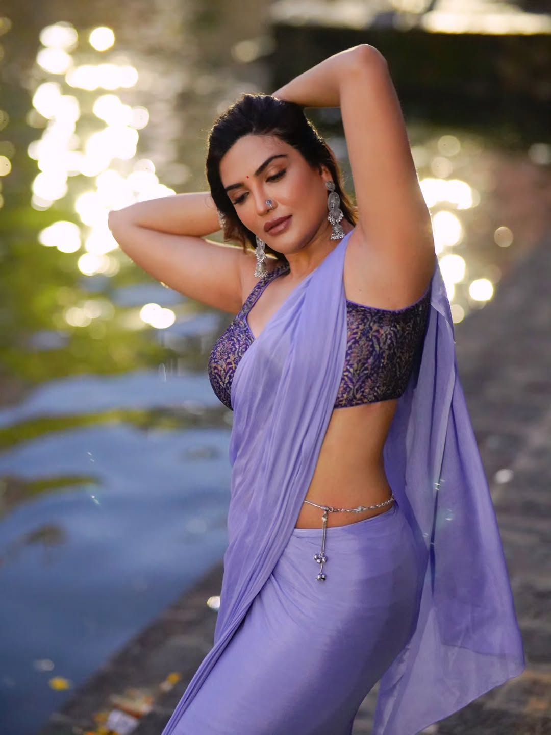 G2_tURVa0AAZXPX?format=jpg&name=large