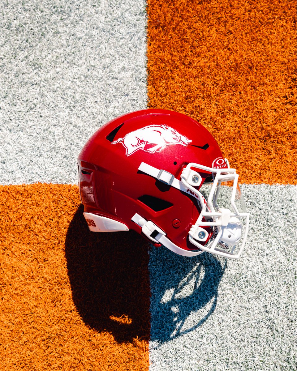 RazorbackFB's tweet image. Back in the road white 🐗