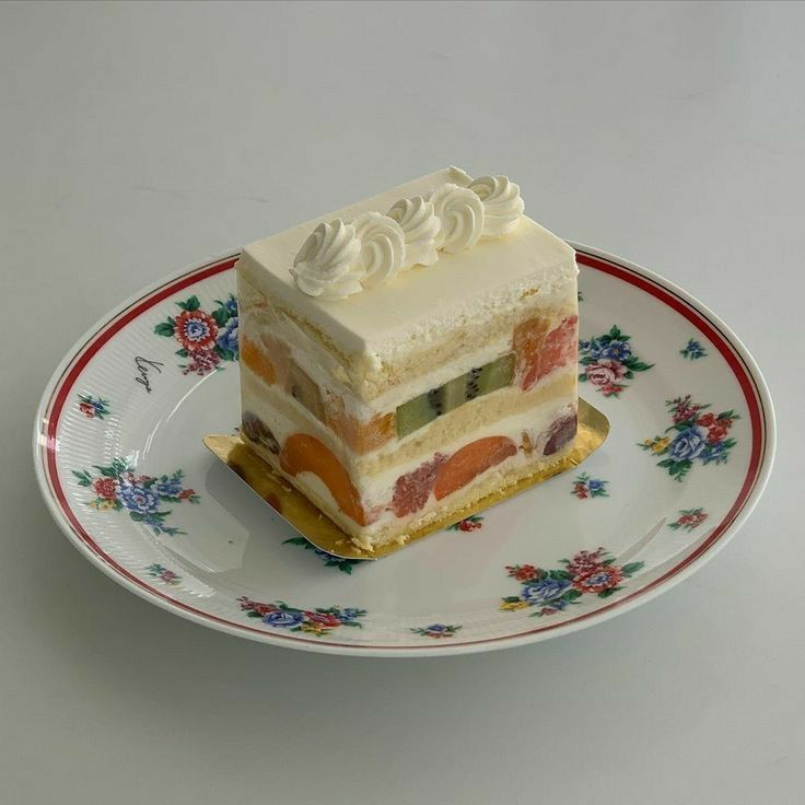 daily_dolce's tweet image. Fruit cake 🥝🥭