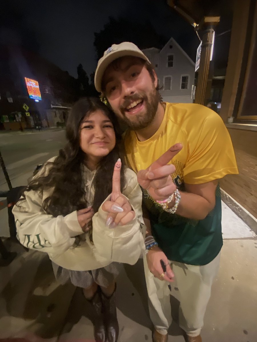 _iliahj's tweet image. “pick a pose”