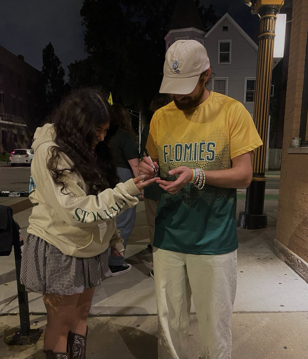 _iliahj's tweet image. “pick a pose”