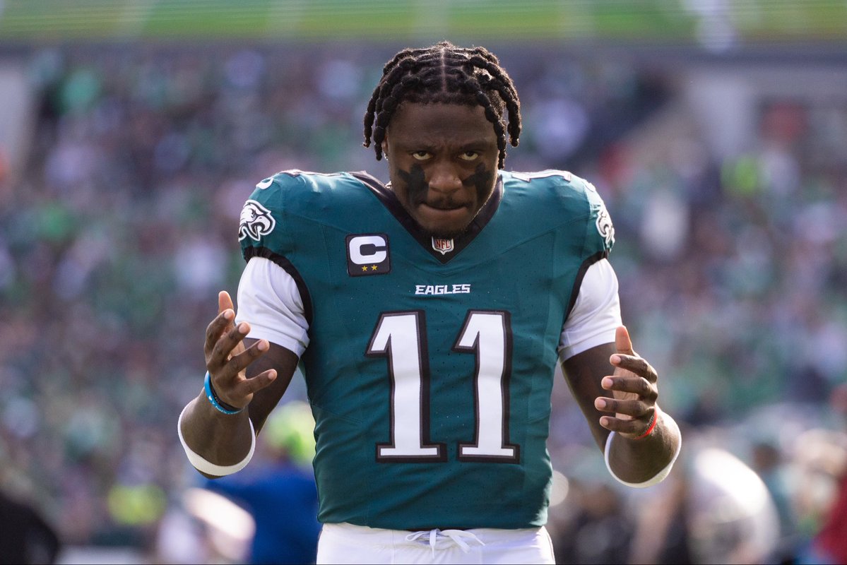 BarkleysBurner_'s tweet image. WE’RE 👏 NOT 👏 LETTING 👏 THE 👏 BEST 👏 WR 👏 IN 👏 OUR 👏FRANCHISE 👏 HISTORY 👏 GO.

#FlyEaglesFly