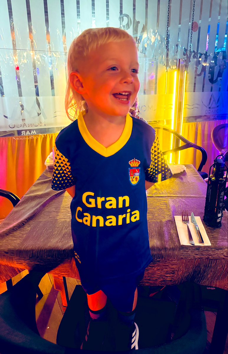 I’m just out here creating my own little <a href="/oli_mcburnie/">Oli McBurnie</a> 💛💙

#LaUniónHaceLasPalmas 1️⃣6️⃣
#UTG 2️⃣9️⃣ #GranCanGas 🇮🇨