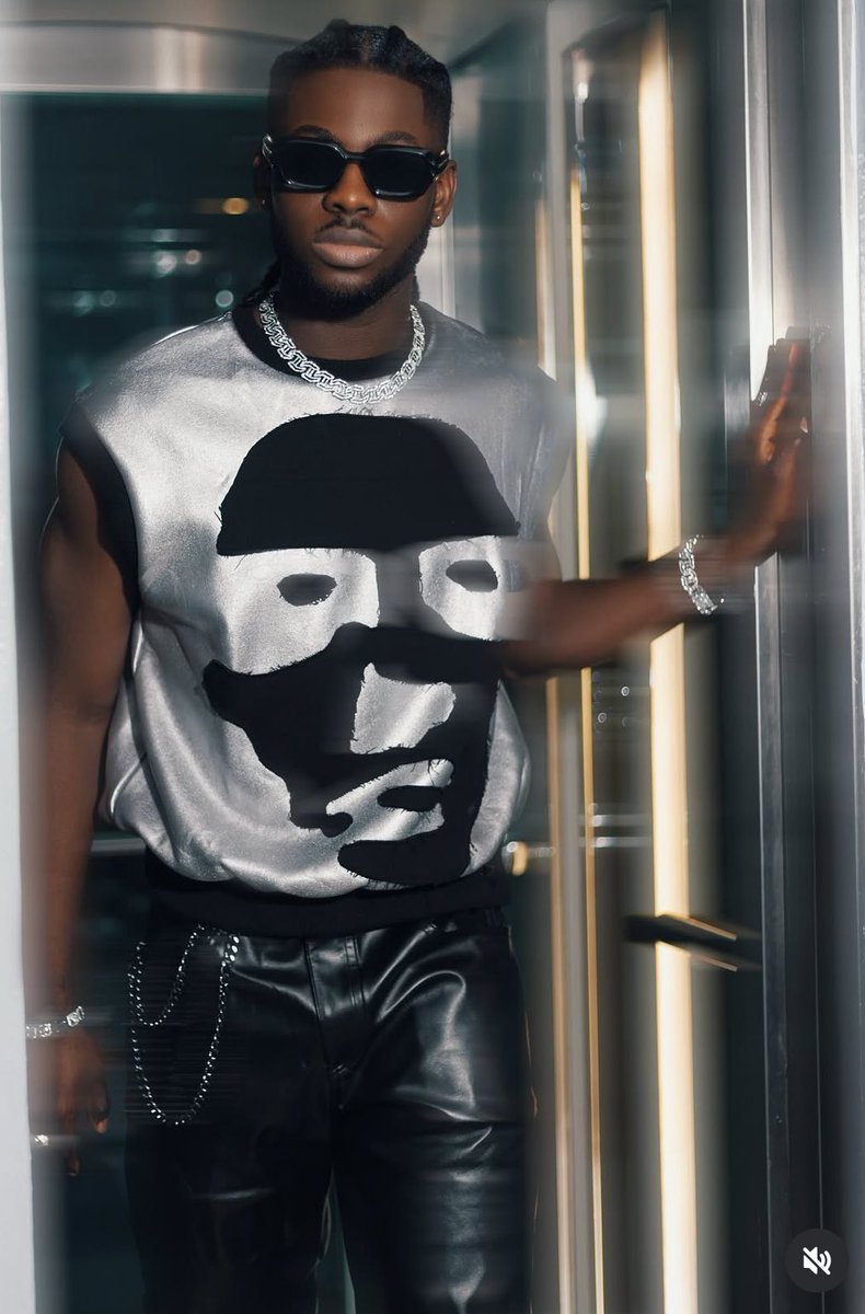 chockietee's tweet image. Slaying as the season's fiercest fashion icon! 💃🔥 K.O.Y.I.N.
This is the material I'm working with.
KOYIN SANUSI SAMOD 
#bbnaija