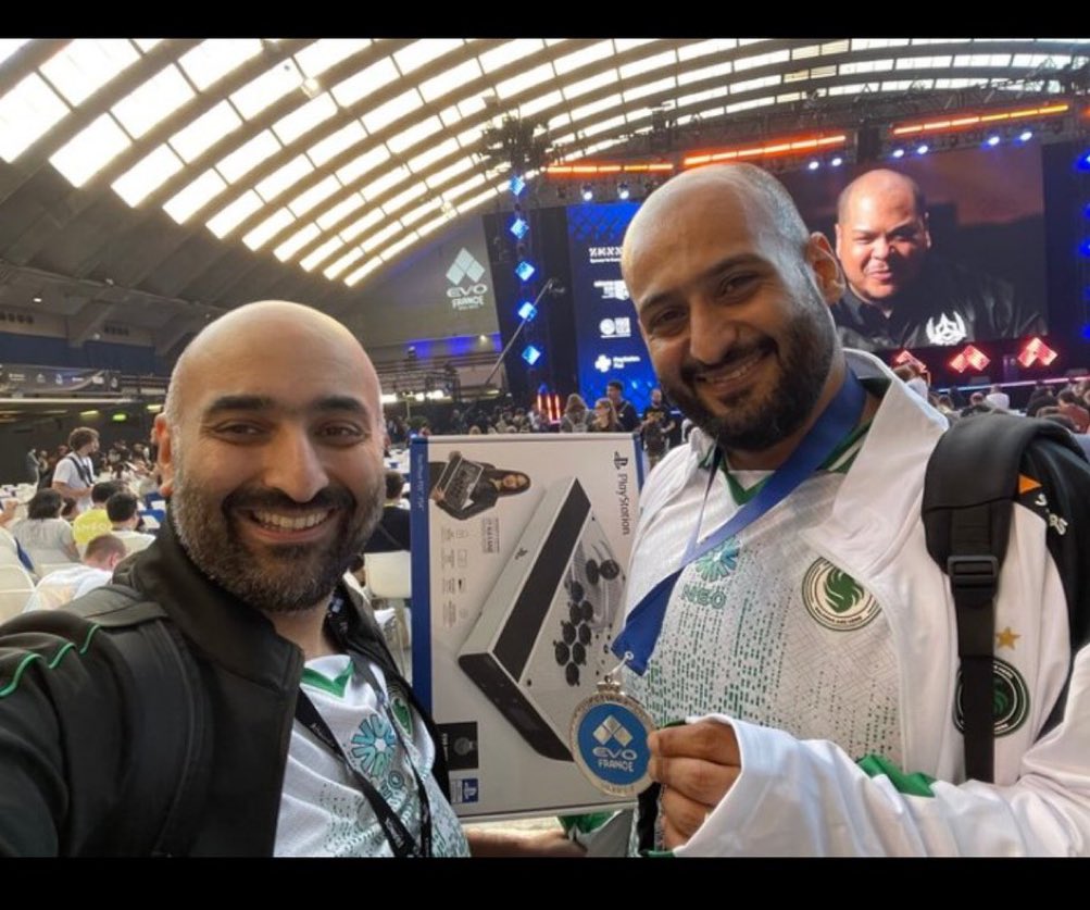 Msdossary7's tweet image. الحمدلله بداية اطلاق لعبة فيتل فيوري 
قررنا في فالكونز اطلاق اكثر من بطولة 
بالسعودية لدعم المواهب السعودية في هذي اللعبة 
والفائز في هذي البطولات وقعنا معاه في فالكونز كلاعب معانا واليوم ابو عمر من شخص لعب بطولة وكان هدفه يكون في فالكونز
 الى انجاز سعودي للمرة الاولى 🇸🇦 💚…