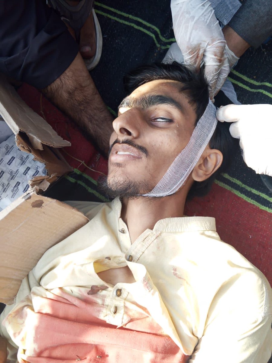 پانچ بہنوں کا اکلوتا بھائی طلحہ خالد عاصم منیر کے کتوں کے ہاتھوں شہید ہو گیا
طلحہ فلسطین کیساتھ اظہار یکجہتی کے لیے مظاہرے میں شریک تھا