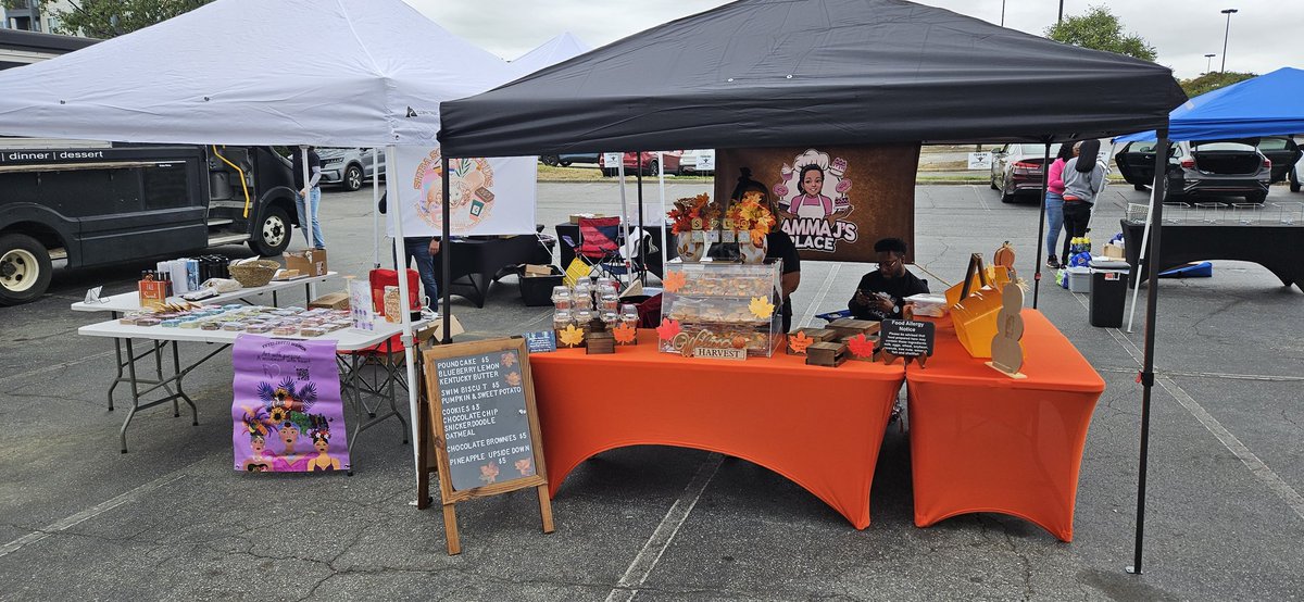 AndrewLads's tweet photo. Setting up for #ShibaFest North Carolina! https://t.co/fLpgO9THUT