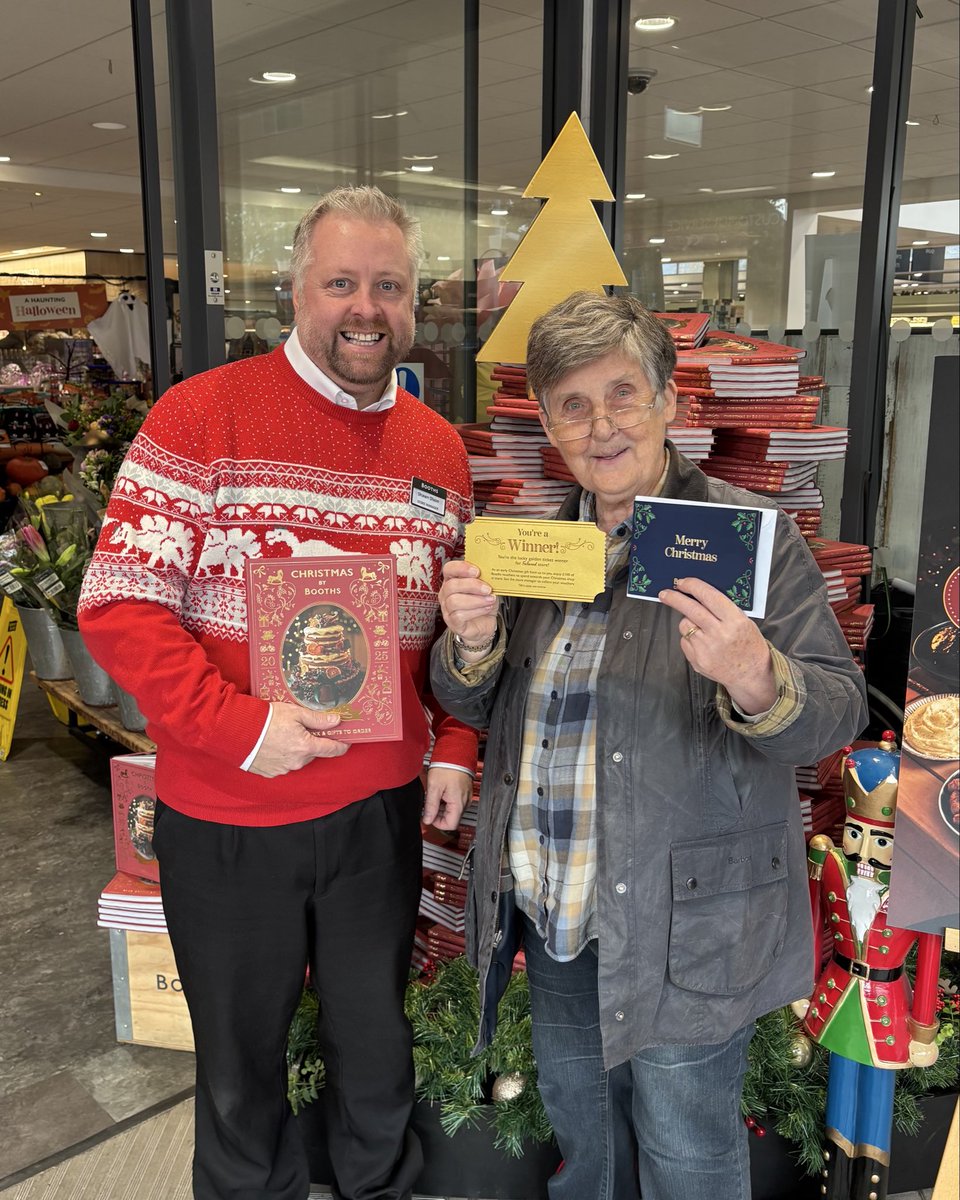 BoothsCountry's tweet photo. Drum roll please… Here’s your Fulwood golden ticket winner 🌟
Congratulations to our lovely customer Jo who has shopped with us for over 40 years! Store Manager Shawn was delighted to present her with her gift vouchers 🎁 https://t.co/8nfr4nLwZ5