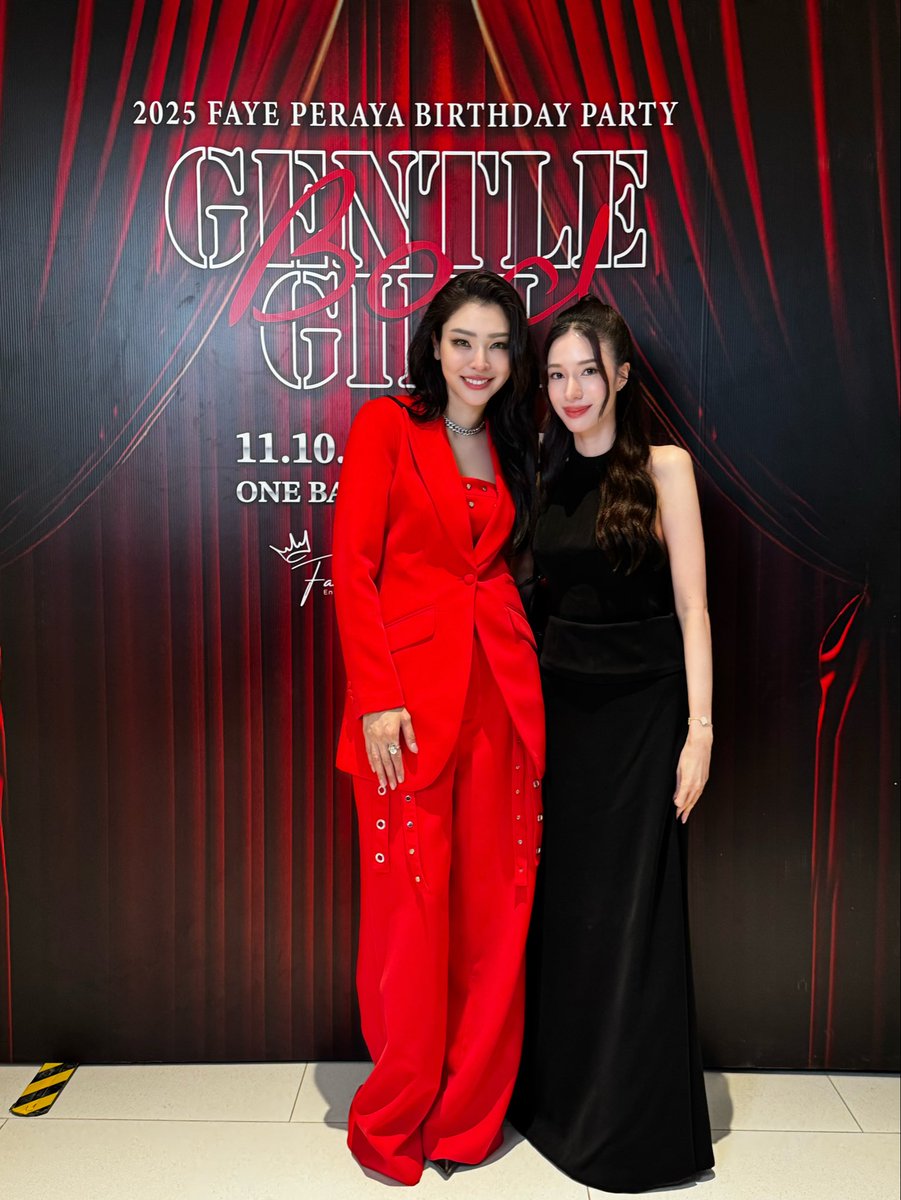 yourgirlfame's tweet image. พบคนเกร็งพี่คนสวย 1 อัตรา 🤏🏻

#FayeGENTLEbadGIRL 
#FayePeraya #ฝ้ายพีรญา