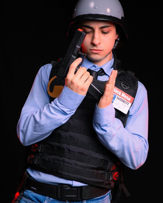 LambdaGenPosts's tweet image. “Remember when we thought Black Mesa was as bad as it could get”

Just a little Barney Calhoun cosplay I did for a Con at the beginning of the year
posting here now as a ...

By Sheph4rd.vmf in Half-Life community.lambdageneration.com/half-life/post… #halflife
