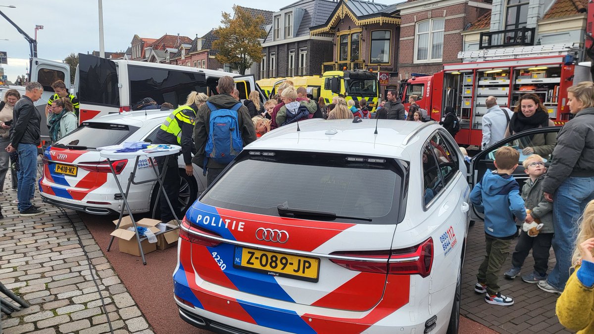 Afgelopen week een bijdrage mogen leveren bij de festiviteiten van <a href="/AlkmaarOntzet/">8 OctoberVereeniging</a> .
Wat was het weer een mooi feestje. Hebben een hoop kinderen een lach op het gezicht kunnen geven! Op naar volgend jaar! #alkmaarontzet #politie #LX #siv #demonstratie