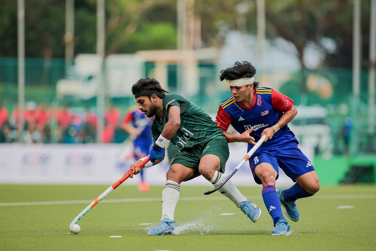 PTVSp0rts's tweet image. Moments of the Match 🎥
🇵🇰 Pakistan 7–2 Malaysia 🇲🇾

Dominant show by Team Pakistan at the Sultan of Johor Cup 2025! 🏑🔥
Powerful attacks, solid defense, and unstoppable goals. A statement win for the Green Shirts! 💪🇵🇰

#SultanOfJohorCup #PakistanHockey