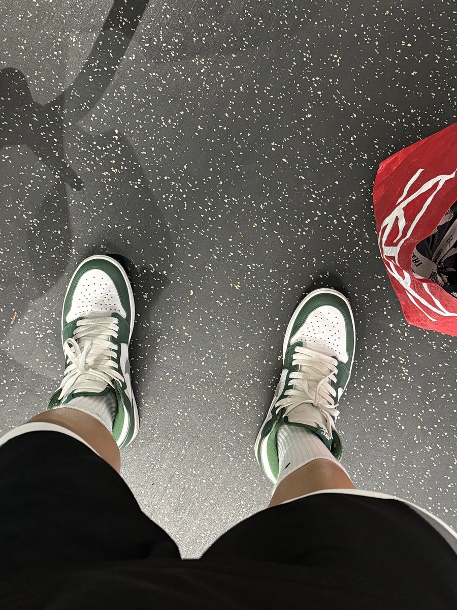 没名字 (@wenziye_) on Twitter photo 