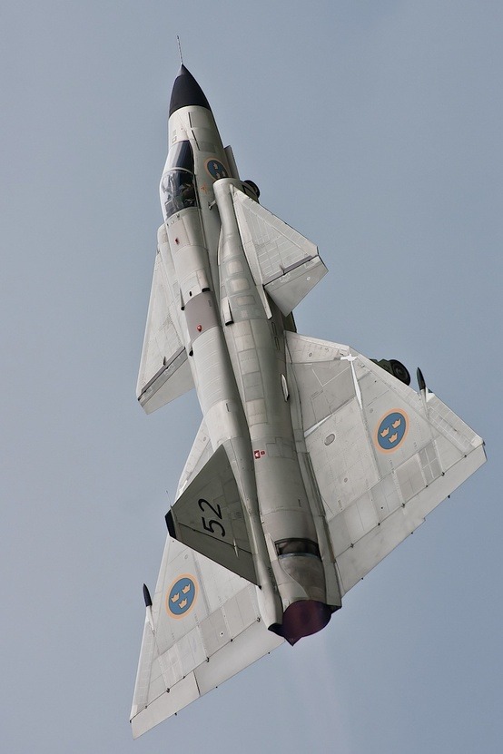 Up to the sky: Saab Viggen