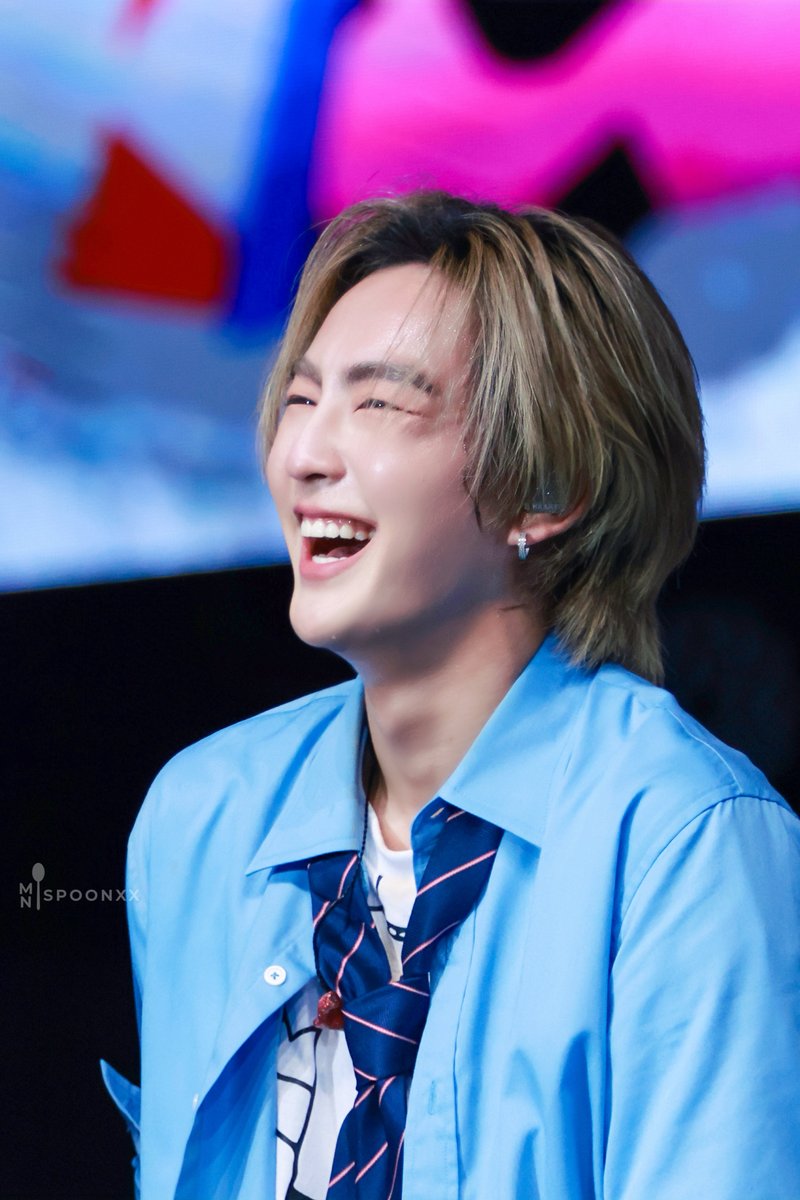 ˙✧˖°📷 ༘ ꒰ 11.10.25 ꒱ ⋆｡˚♡
อยากยิ้มตามเลยอ่าาาาา🤍🤍
 
#HEARTchuthiwat
#NOWFESTxBUS