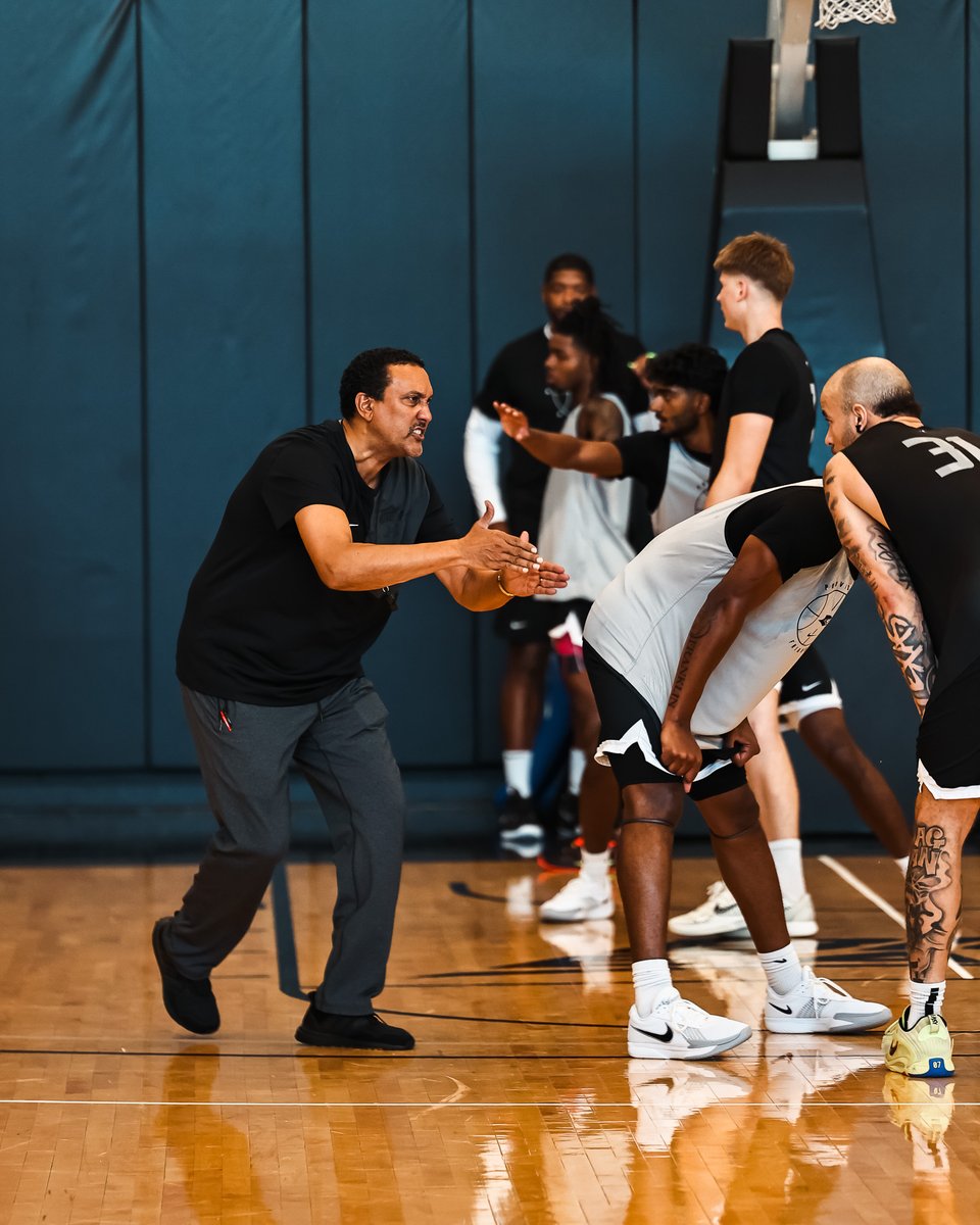 PCFriarsmbb's tweet image. on go.
