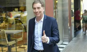 hub_RN's tweet photo. Antecedentes:
1) Terrorista, funcionario QK
2) se apareó con Nancy Pazos
A quién votás???

Santilli Taiana Elecciones 2025 Ramos Padilla https://t.co/o0BEDTZNf1