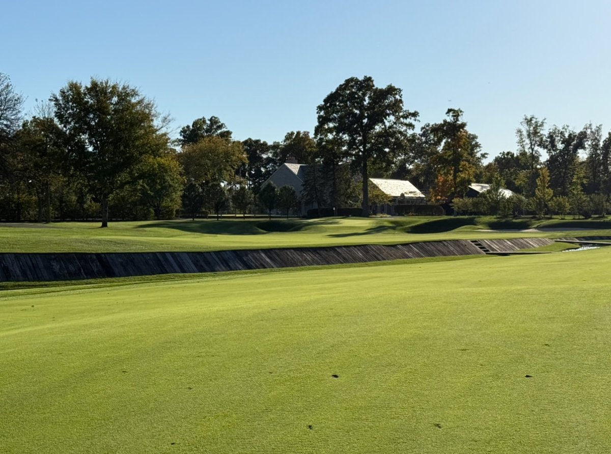 golf course enthusiast tweet media