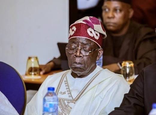 ParallelFacts's tweet image. Every Minute, 11 Nigerians Fall into Extreme Poverty — Report Shows Deepening Hardship Under Tinubu’s Leadership parallelfactsnews.com/every-minute-1…
