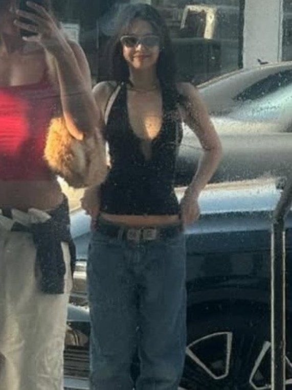 JENNIE BODY TEA?! WOAH