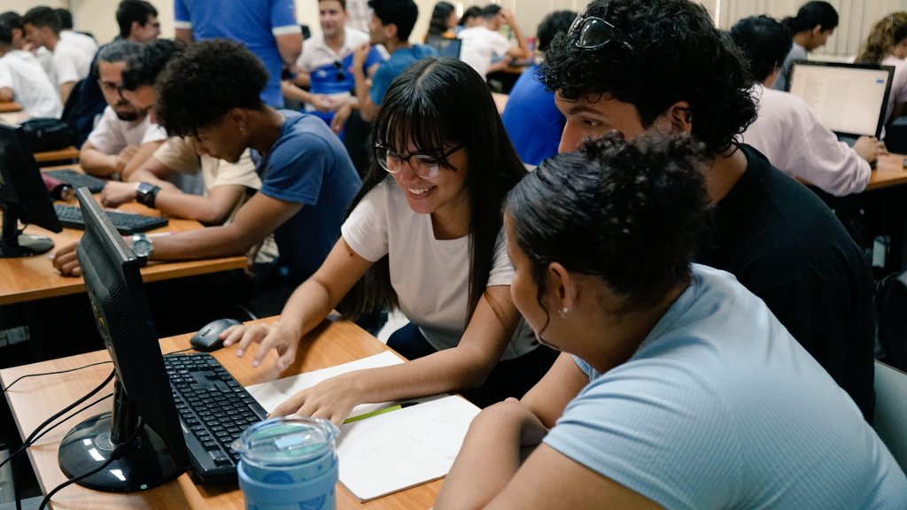 universidad_uci's tweet image. 👩‍💻 ¡Arranca el Concurso de Práctica del #ICPC2025! 🚀
  
💡 Cada línea de código es un paso hacia la excelencia y cada reto, una oportunidad para crecer. 🧠
  
🤝 ¡Es momento de demostrar talento y trabajo en equipo! ✨

#SomosUCI #UniversidadCubana #Cuba