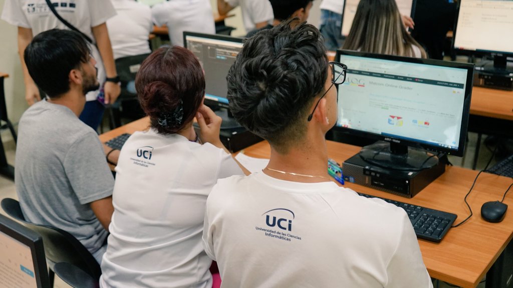 universidad_uci's tweet image. 👩‍💻 ¡Arranca el Concurso de Práctica del #ICPC2025! 🚀
  
💡 Cada línea de código es un paso hacia la excelencia y cada reto, una oportunidad para crecer. 🧠
  
🤝 ¡Es momento de demostrar talento y trabajo en equipo! ✨

#SomosUCI #UniversidadCubana #Cuba