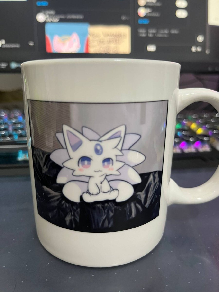 我的阿库拉拉马克杯被征用了，只能重新制作了一个非常搞笑的杯子x