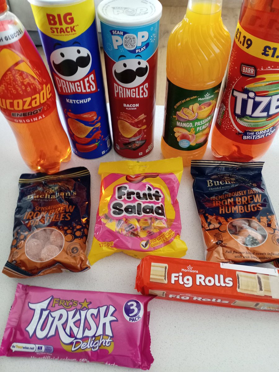 tommy_pipsqueak's tweet image. Been down the coast this morning to stock up on all my favorite things  at the british shop just outside mijas