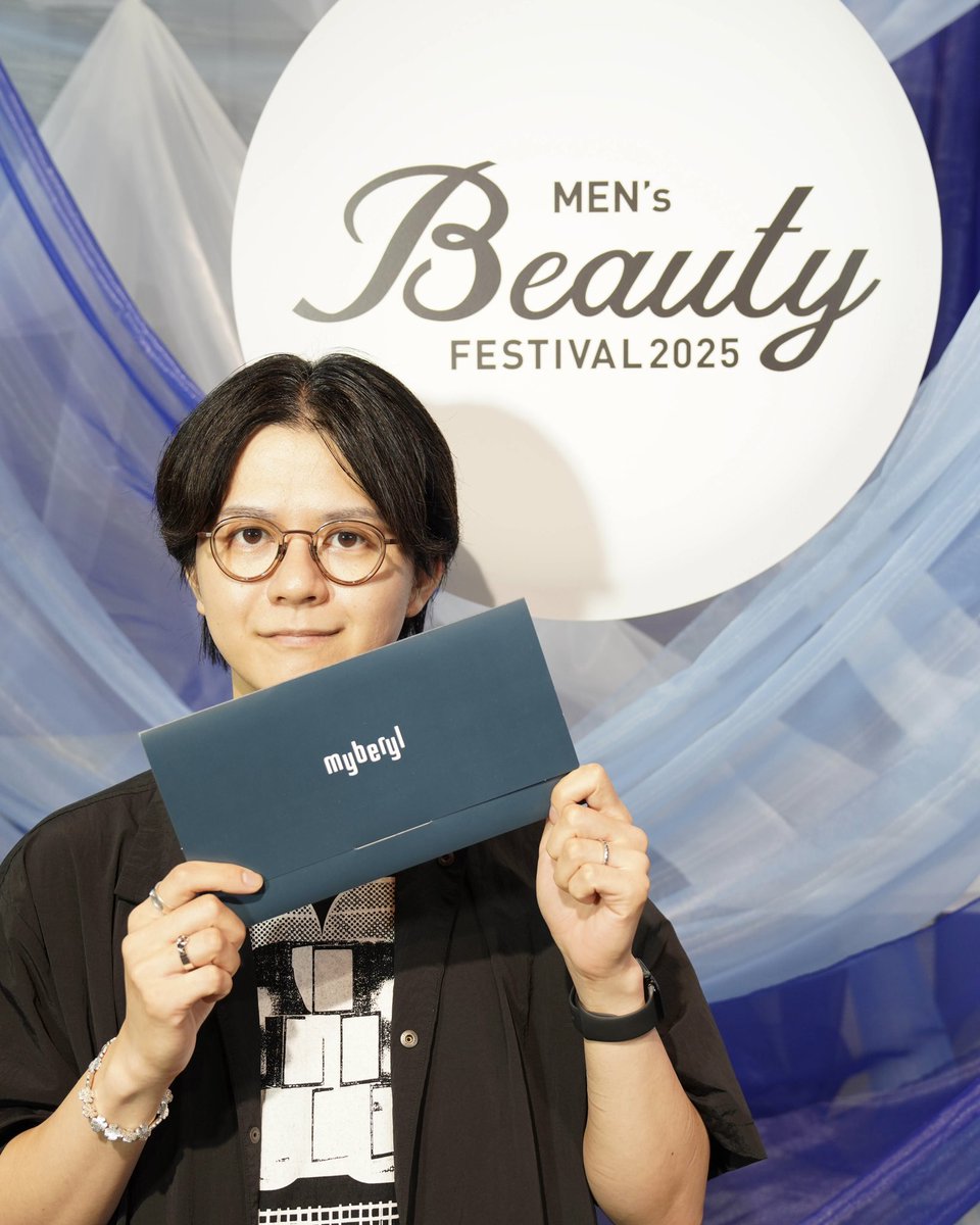 ss_myberyl's tweet photo. 『Men's Beauty Festival 2025』初日に参加してきました！会場全体の熱気に、メンズ美容市場の更なる盛り上がりを感じたイベントでした！
myberylのトライアルキットもお土産で貰えるので、ぜひ一度お試しください！
感想もお待ちしてます！！

#メンズビューティーフェスティバル2025
@Biyou_Soken https://t.co/V1PCwFCXMP