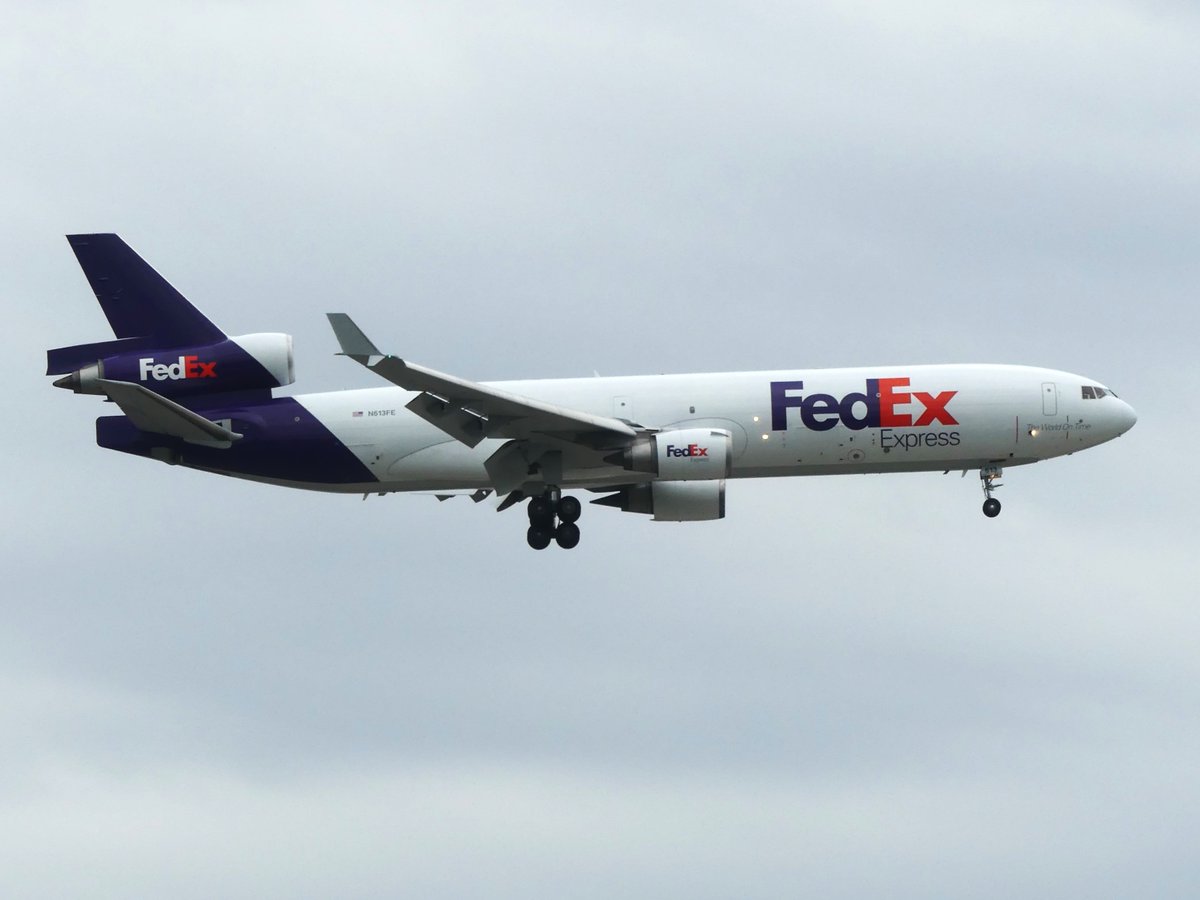 ten_koji1103's tweet image. 2025/9/27成田国際空港外周にて　34R下り
FXのイレブンフレイター
フェデックス・エクスプレス　MD-11F
FedEx Express
#MD11
#FedExExpress