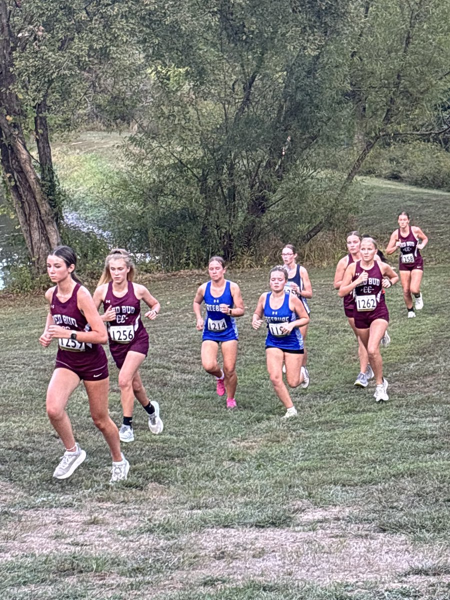 RedBudCC's tweet photo. Today we are at Wesclin, checking out the Sectionals meet course! 🏃‍♀️
@TheBUDAthletics 
@BrianCandler https://t.co/z7IOHxvpRt