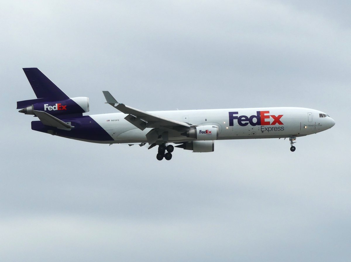 ten_koji1103's tweet image. 2025/9/27成田国際空港外周にて　34R下り
FXのイレブンフレイター
フェデックス・エクスプレス　MD-11F
FedEx Express
#MD11
#FedExExpress