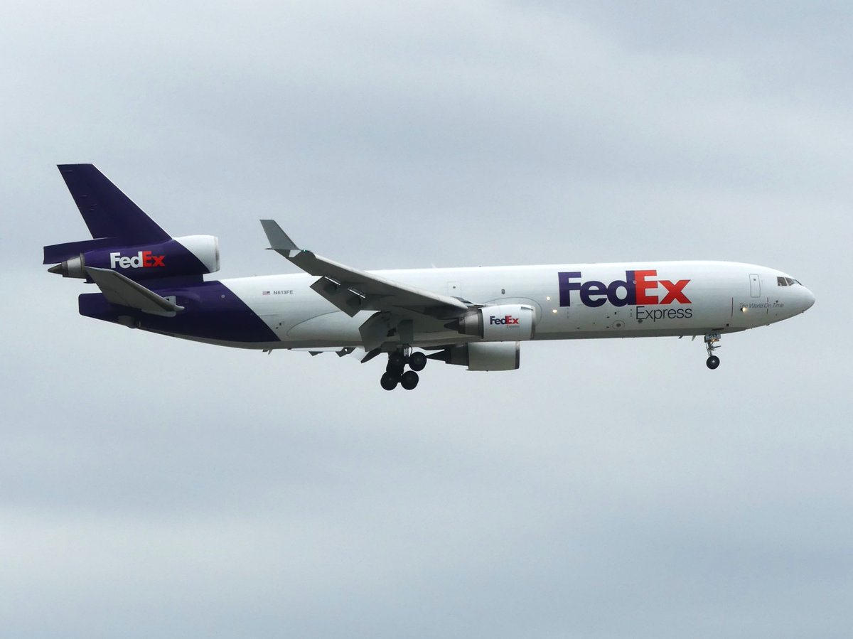 ten_koji1103's tweet image. 2025/9/27成田国際空港外周にて　34R下り
FXのイレブンフレイター
フェデックス・エクスプレス　MD-11F
FedEx Express
#MD11
#FedExExpress