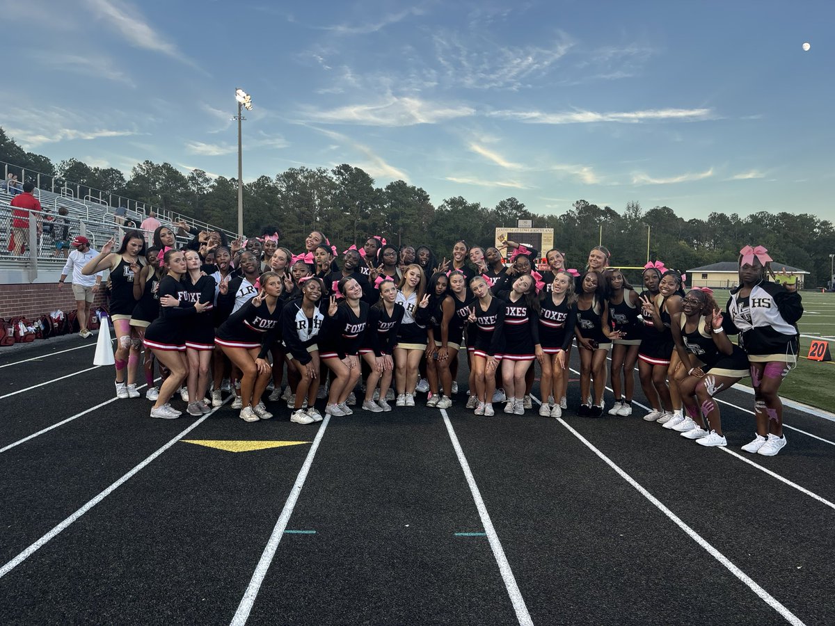 Another FNL the books and we kicked it off again with #CheerUnity!!! Cute and fun pics with Hartsville Cheerleading!! 💛🖤🤍❤️