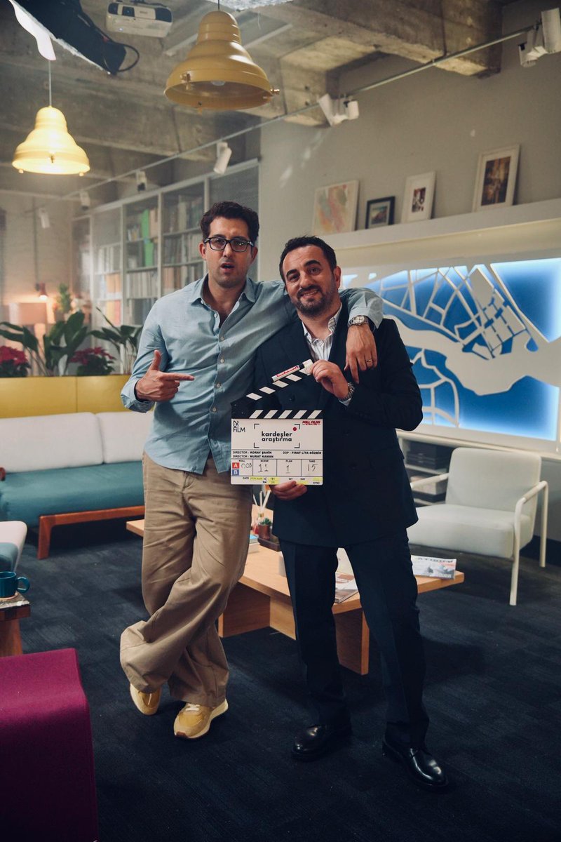 birsenaltuntas1's tweet photo. #CemGelinoğlu ve #DoğuDemirkol, #KardeşlerAraştırma filminde buluştu
🔶İkiliye Güven Kıraç, Cansu Diktaş, Eray Kaman, Cihan Durmaz, Baran Akbulut, Eda Şölenci, Berfin Kıymaz, Toprak Sağlam ve Scot Wells eşlik ediyor. 👇
https://t.co/UZzqB1aQVk https://t.co/SQ60zOkkg4