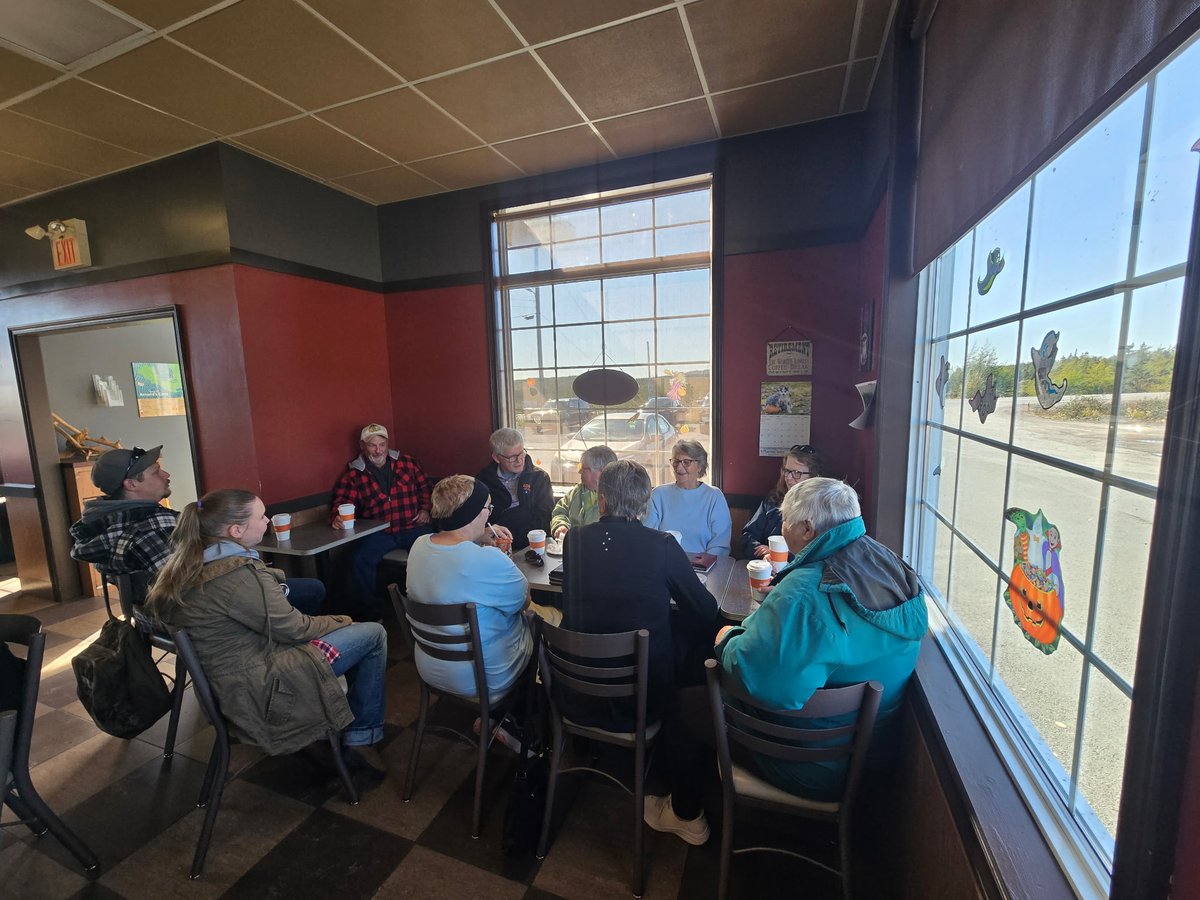 I had an excellent time out canvassing in Arnold's Cove with our candidate for Placentia West-Bellevue Jasmine Paul. Thank you to everyone who took the time to speak to us. I know that Jasmine will be a strong voice for the people of this district.