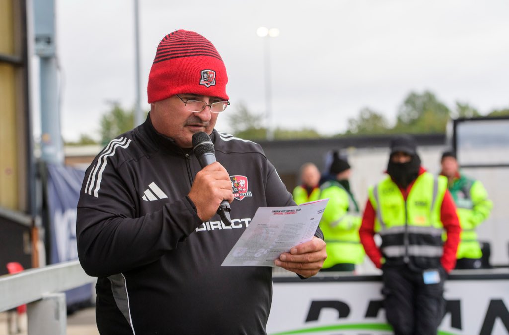 🎤 Thank you to Imps supporter Rylee and Exeter fan Craig for reading the teams out ahead of the game.