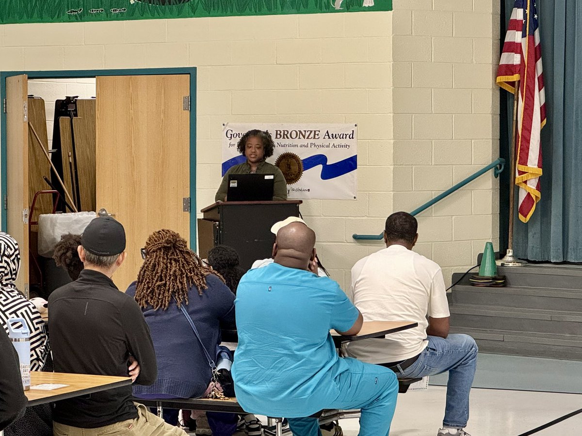 I had a great evening this week visiting a few of the final elementary Back to School Nights, starting at Mary F. Williams Elementary School and seeing so many excited students and families.