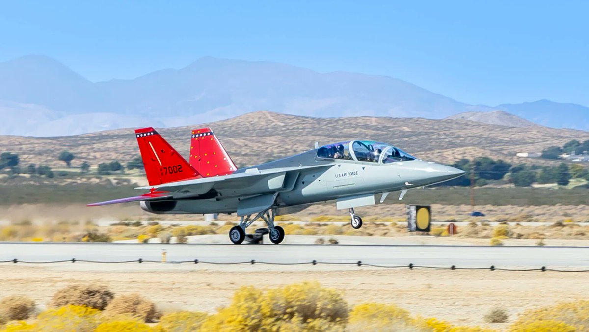 T-38’den T-7’ye Geçiş: İlk Öğrenciler 2028’de Uçuşa Başlayacak
ABD Hava Kuvvetleri, öğrenci pilot eğitimi filosunu modernize etmek amacıyla T-38 Talon’ların yerini alacak T-7A Red Hawk programını uygulamaya hazırlıyor.
▶️T-38’ler dördüncü nesil uçaklara eğitim vermeye devam etse