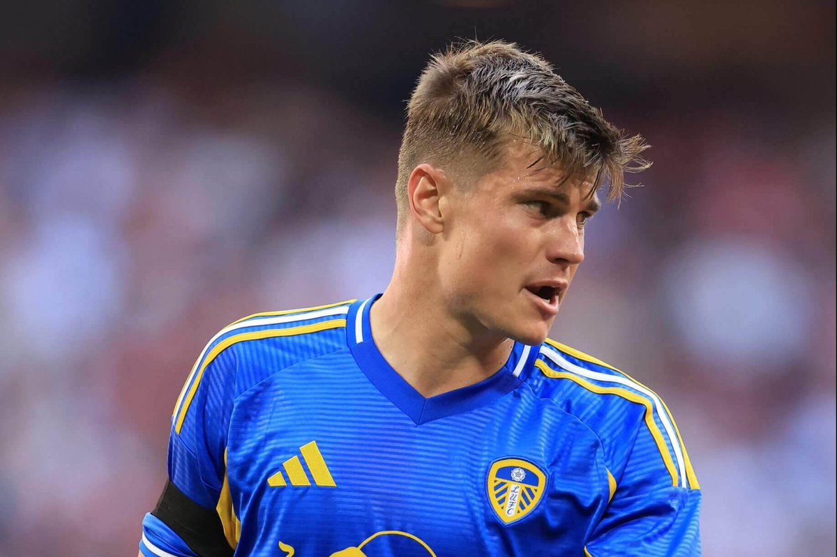 tlufcc's tweet image. We are all in agreement that bijol should play over Struijk right?
#lufc