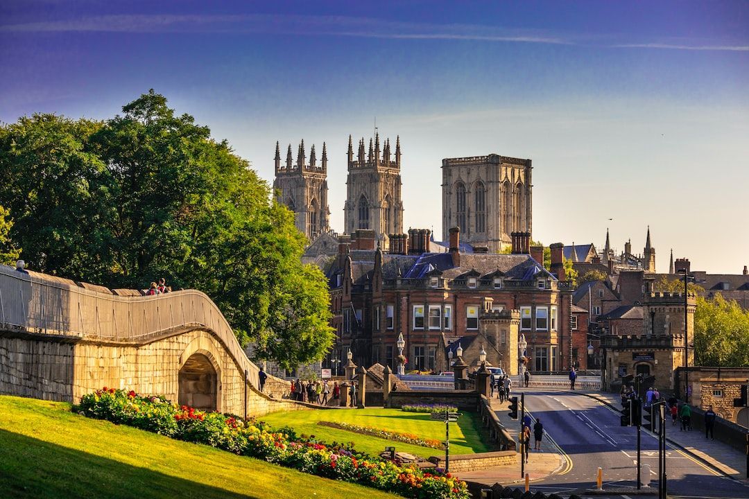 📜 Immerse yourself in Yorkshire's rich history as you wander through centuries-old castles and quaint villages! 🏰🏡 @MirataSocial #HistoricalJourney #YorkshireHistory